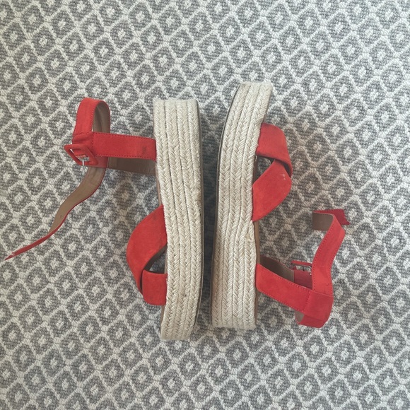 Cutest UO Sandals!! - Picture 3 of 4